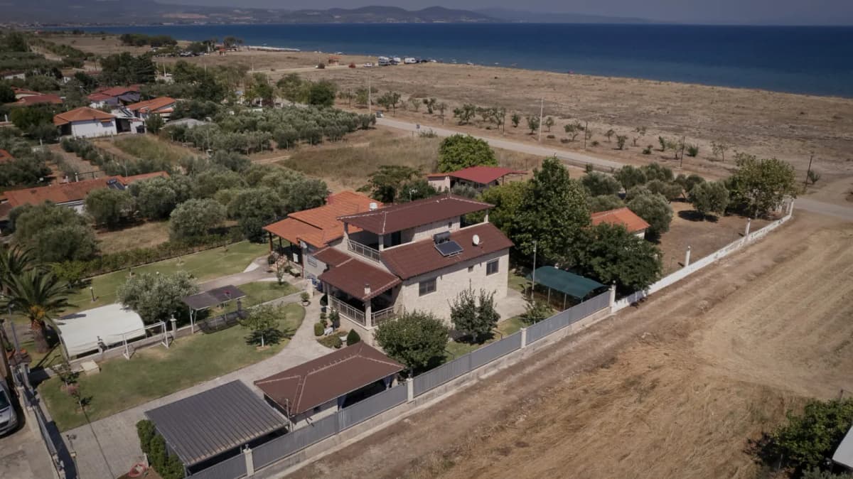 Ninemia Sea Side Villa
