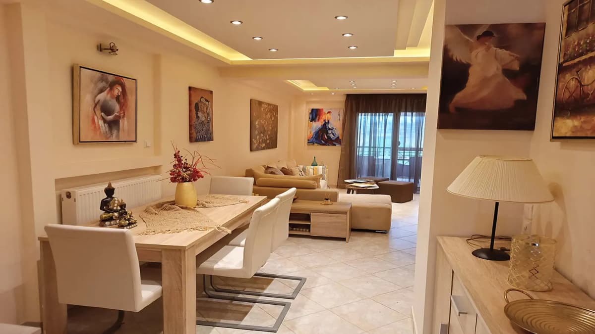 Zeus Luxury Suite in Nea Flogita