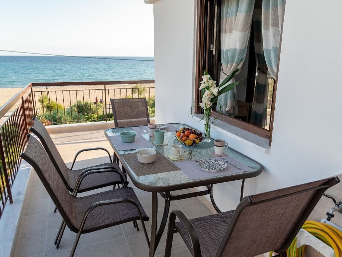 Dimi Seafront Αpartment - Nea Moudania Halkidiki