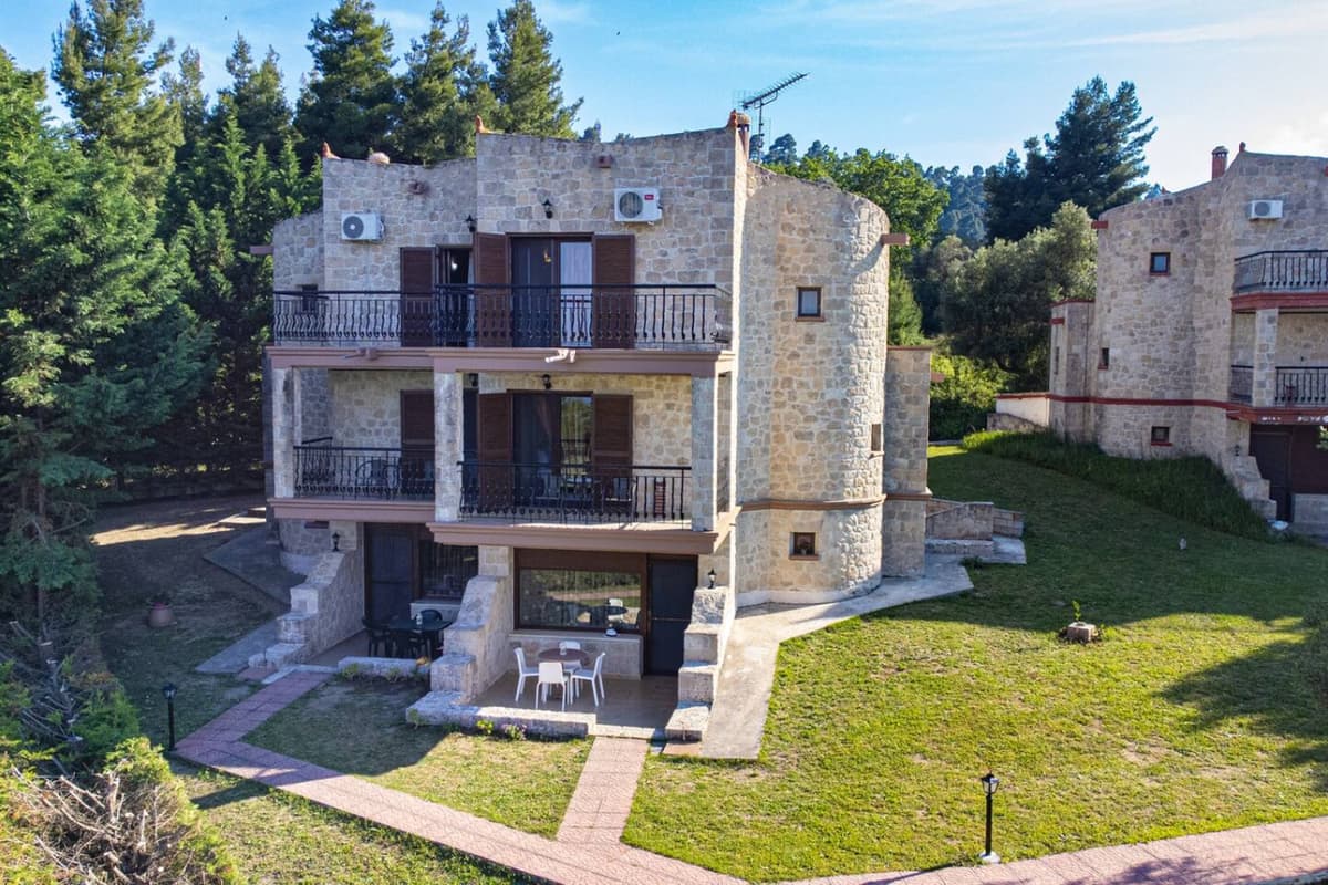 Twin Castles Left Maisonette - Kryopigi Halkidiki